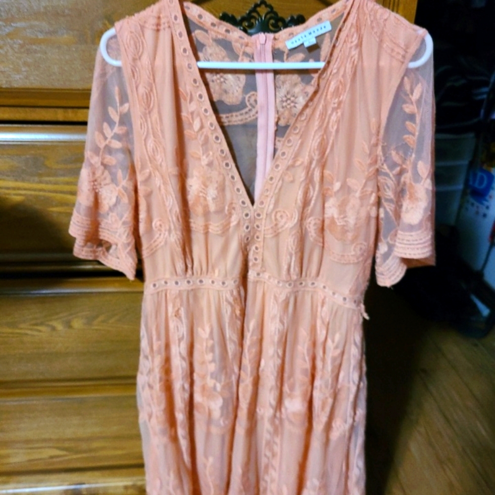 HAUTE MONDE Peach V-Neck Short Sleeve Dress with Lace overlay